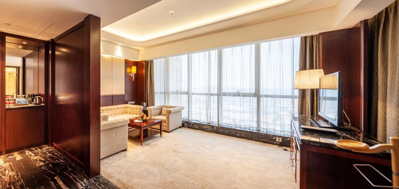 Wyndham Grand Plaza Royale Changsheng Jiangyin Exterior foto